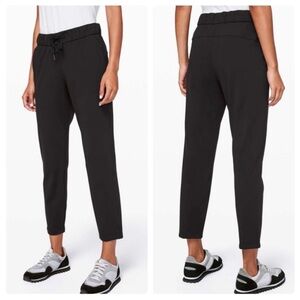 LIKE NEW Lululemon On the Fly Jogger SZ 2